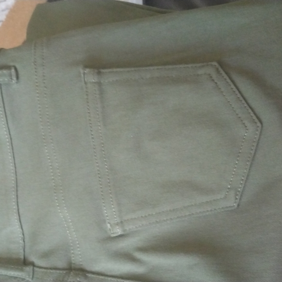 Time and true Green scratch denim pants skinny leg. no boundaries blouse - Picture 9 of 12